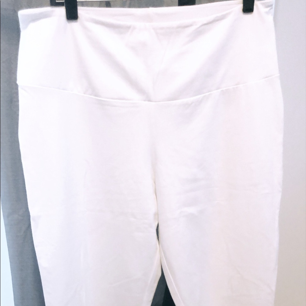 Women with Control Tummy Control Leggings
